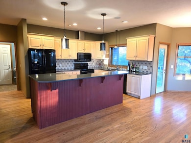 unlisted-address, Sioux Falls, SD 57105 - photo 5