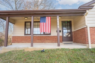 8444 Flamingo Ln, Cincinnati, OH 45239 - photo 2