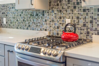 7108 E Mercer Way, Mercer Island, WA 98040 - photo 4