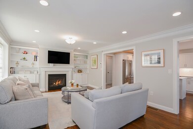 34 Wyvern St unit 34, Roslindale, MA 02131 - photo 3