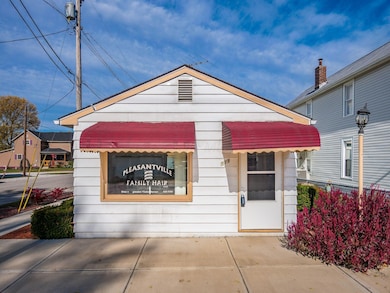 111 W Columbus St, Pleasantville, OH 43148 - photo 7