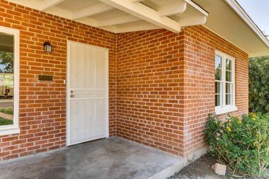 619 N MacDonald Mesa AZ 85201-large-003-