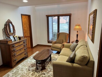 8S770 Wayewood Ln, Naperville, IL 60565 - photo 7