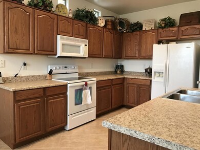 3926 E Yeager Dr, Gilbert, AZ 85295 - photo 6