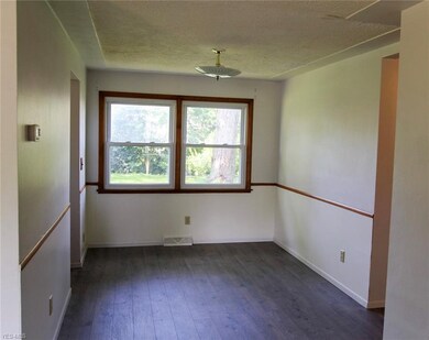 4895 Saddlewood Dr, Sheffield Lake, OH 44054 - photo 6