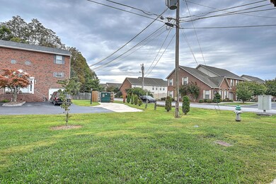 204 E Mountain View-3