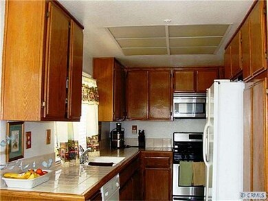 KITCHEN VIEW 1