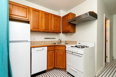 4 Cross St, Somerville, MA 02145 - photo 5