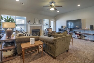 8825 S 256th East Ave, Broken Arrow, OK 74014 - photo 6