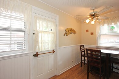 758 Gardner Rd, Westchester, IL 60154 - photo 7