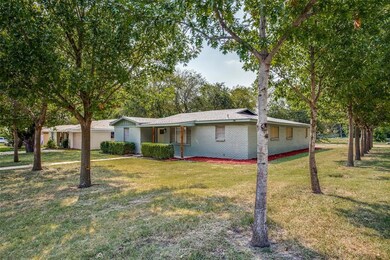 8917 Rowland Dr, Fort Worth, TX 76108 - photo 2