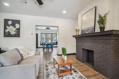 17-web-or-mls-831-gilbert-st