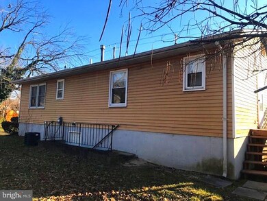 5214 Nannie Helen Burroughs Ave NE, Washington, DC 20019 - photo 2