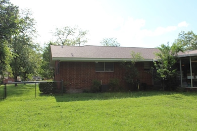 2609 Emmett Dr, Tifton, GA 31794 - photo 2