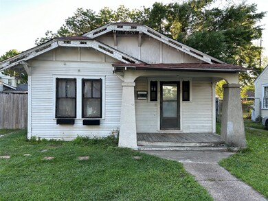 705 Walton St, Houston, TX 77009 - photo 3