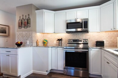 Recently remodeled Kitchen has granite counters, t