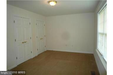 9945 Winchester Ave, Bunker Hill, WV 25413 - photo 6