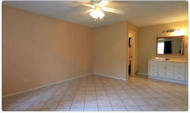 7318 Bubbling Brooks Ln, Houston, TX 77095 - photo 6