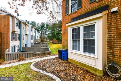 20569 Strath Haven Dr, Montgomery Village, MD 20886 - photo 4