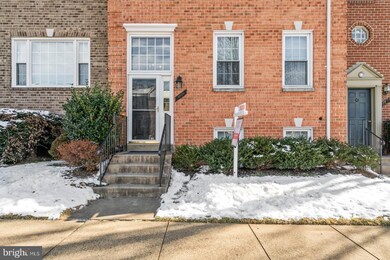 2939 Waterford Ct, Vienna, VA 22181 - photo 2