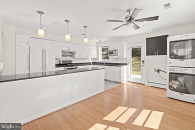 417 Montemar Ave, Catonsville, MD 21228 - photo 4