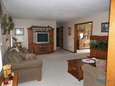 23130 W Trowbridge Rd, Millbury, OH 43447 - photo 4