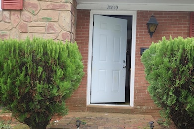 3210 Cumberland Rd, Winston Salem, NC 27105 - photo 2