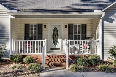 617 Dynasty Dr, Asheboro, NC 27205 - photo 2