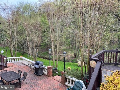 8505 Oak Pointe Way, Fairfax Station, VA 22039 - photo 2