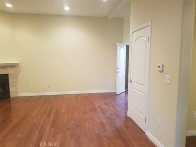 14725 Forest Edge Dr, Sylmar, CA 91342 - photo 5