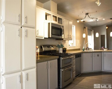 16 Jasper Ln unit 16, Dayton, NV 89403 - photo 4