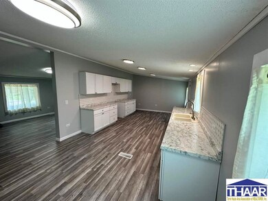 2129 Dillman St, Terre Haute, IN 47802 - photo 7