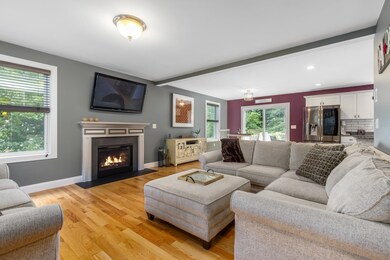 14 Pinewood Dr, Stratham, NH 03885 - photo 6