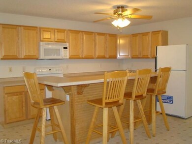 2481 Spencer Rd, High Point, NC 27263 - photo 4