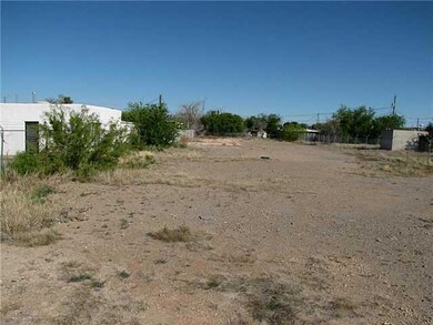 545 East Rd, El Paso, TX 79915 - photo 5