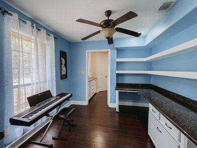 800 Live Oak Ave, Bay City, TX 77414 - photo 2