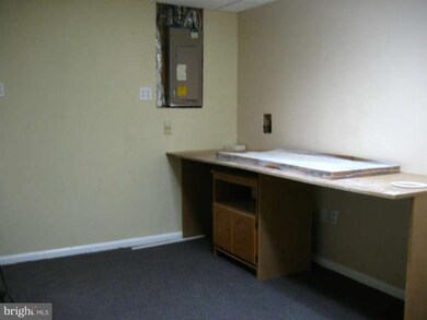 5714 Richardson Mews Square, Halethorpe, MD 21227 - photo 7