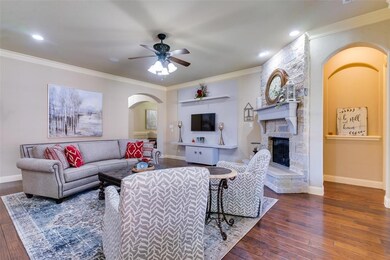 8016 Hallmark Dr, North Richland Hills, TX 76182 - photo 7