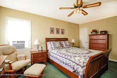 bedroom_700
