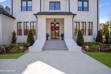 699 Savannah Estates