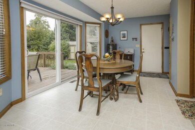 1205 Comstock unit 25, Marshall, MI 49068 - photo 7