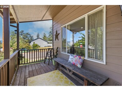 701 S 68th Place, Springfield, OR 97478 - photo 2