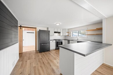 44 Pooler Ave, Skowhegan, ME 04976 - photo 6