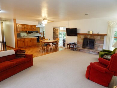 8550 Elm Valley Rd, Three Oaks, MI 49128 - photo 3