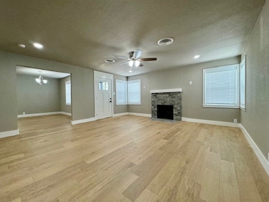 906 N 8th St, Rogers, AR 72756 - photo 5