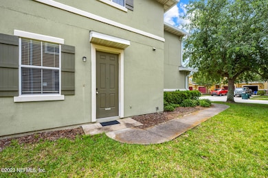 8867 Inlet Bluff Dr, Jacksonville, FL 32216 - photo 4