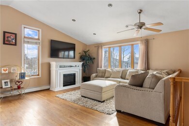 12 Wisteria Ln, Cranston, RI 02920 - photo 4