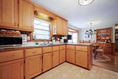 24 Hemlock Dr, Holliston, MA 01746 - photo 6