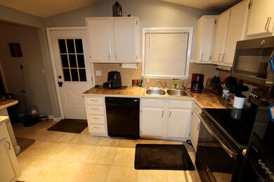 6533 Outer Lincoln Ave, Newburgh, IN 47630 - photo 6