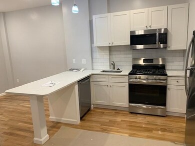 2 Baldwin Place unit 2R, Boston, MA 02113 - photo 3